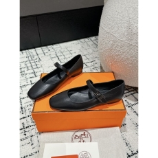 Hermes Low Shoes